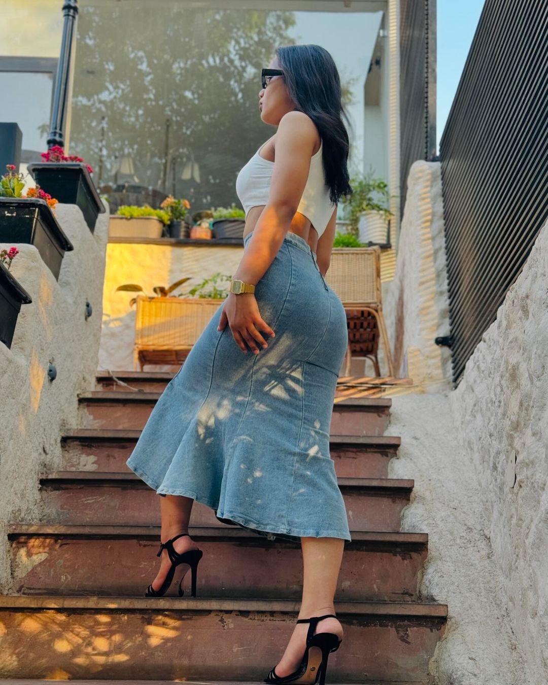 Malibu Maxi Statement Skirt In Black