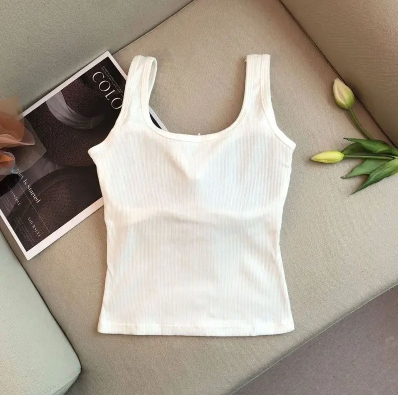 Junia Statement Summer Top In White