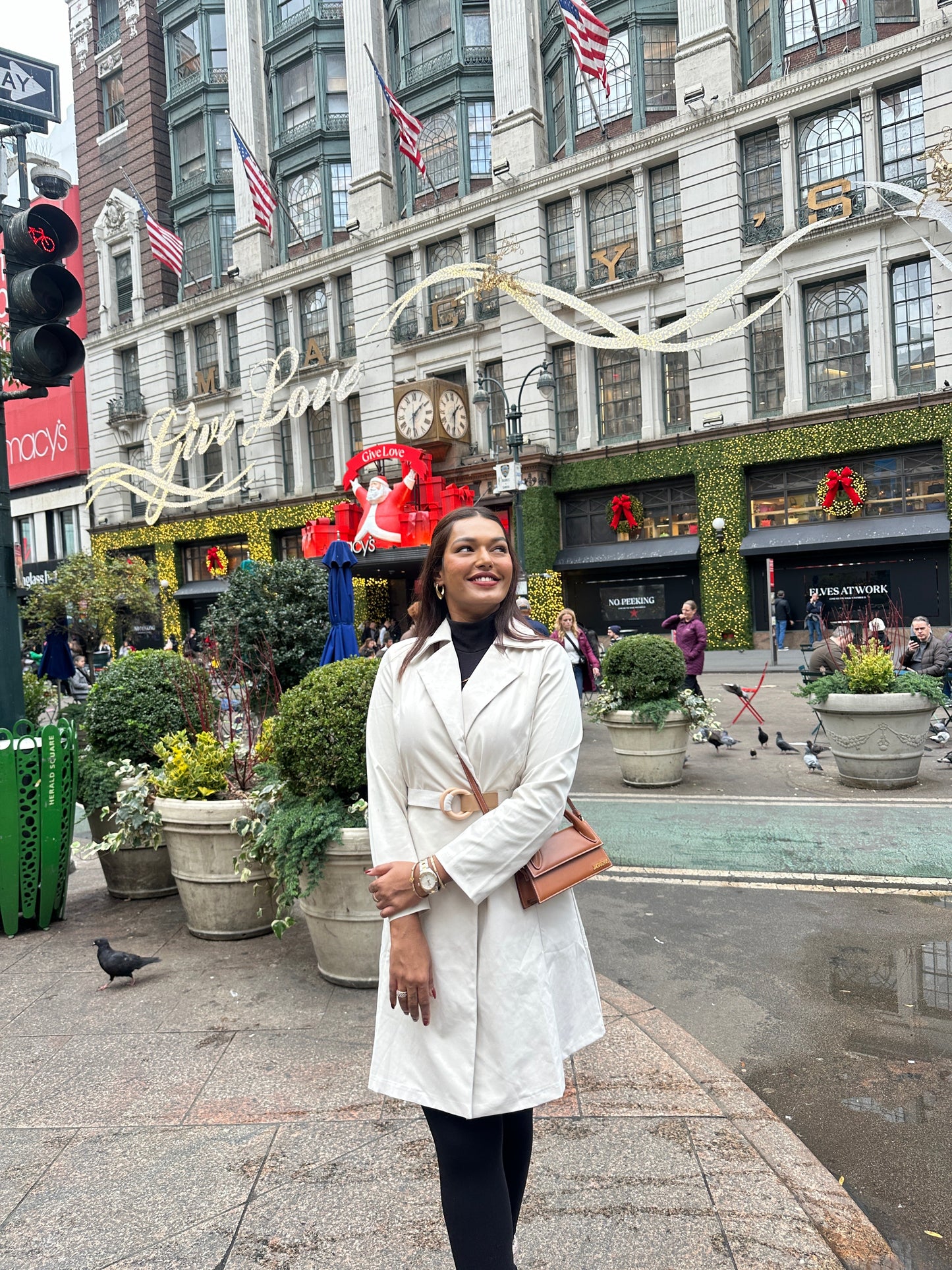 Dibella Luxury Trenchcoats In Beige