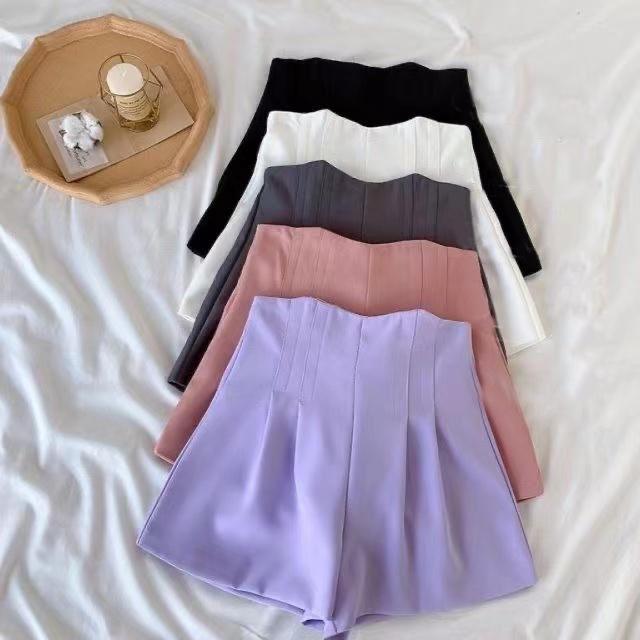 Seul Statement Shorts In Black