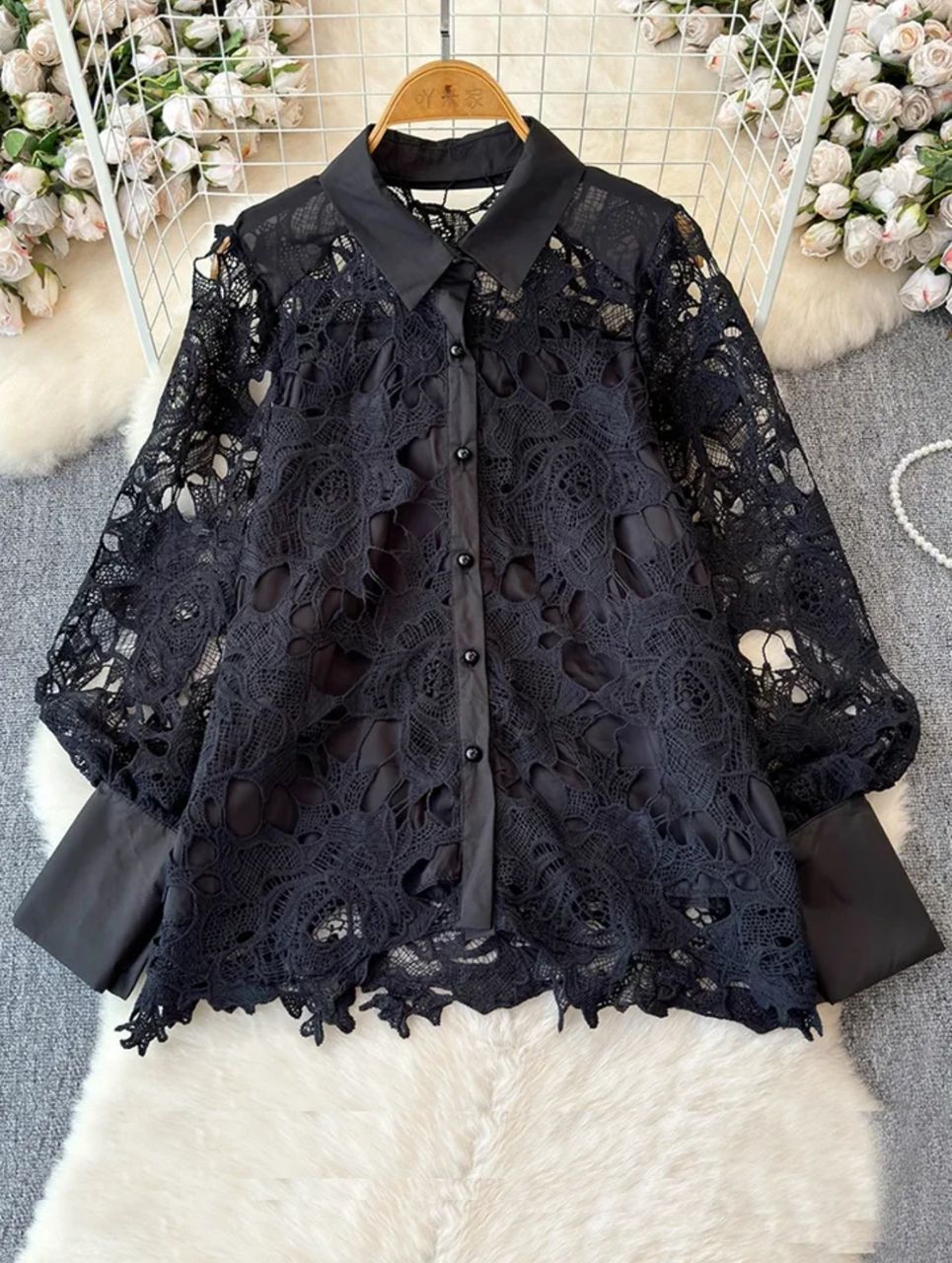 Pilbury Luxury Lace Blouse In Black