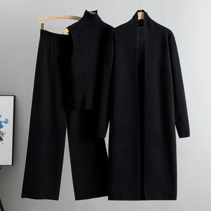 Aubrey Luxe Winter Coord Set with Cape In Black