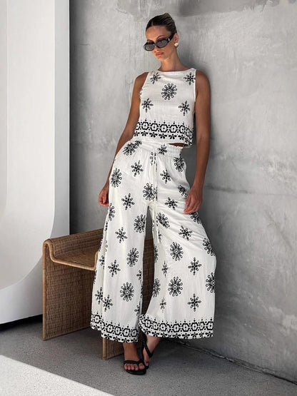 Mabel Statement Holiday Coord Set In Ivory