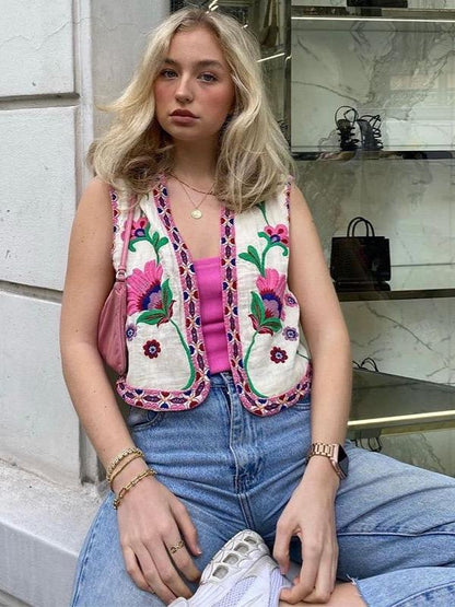 Jeeni Statement Vest Top In Beige