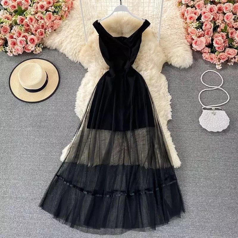 Philo Mesh Detailed Dress